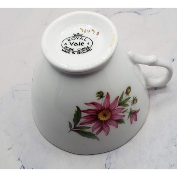 Royal Vale Bone China Pink Floral Tea Cup & Saucer Gold Trim Made In England VTG - Picture 12 of 16